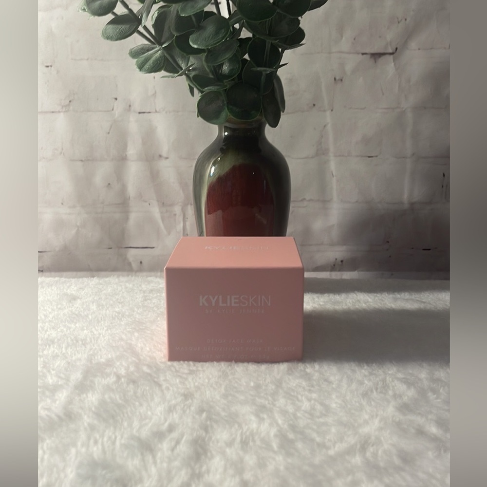 Kylie Skin Detox Mask